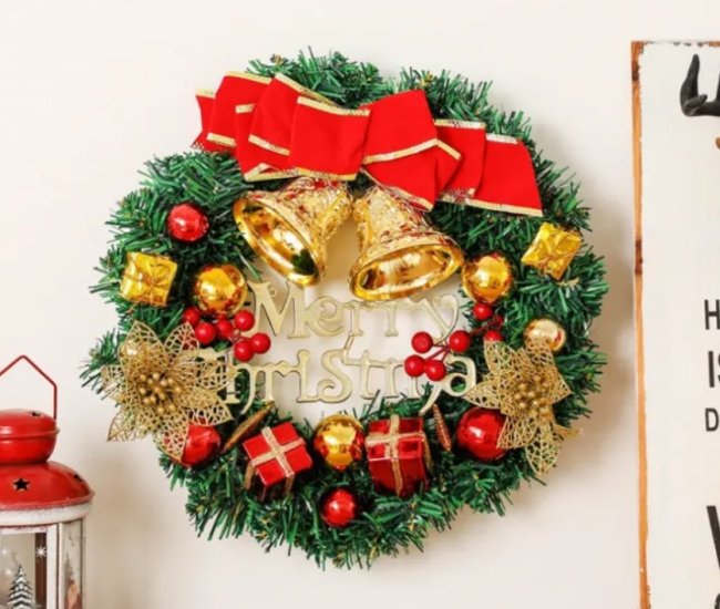 DIY  Artificial Garland Christmas Wreath