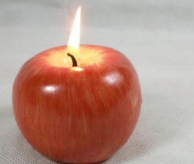 Red Apple Shaped Fruit Scented Candle